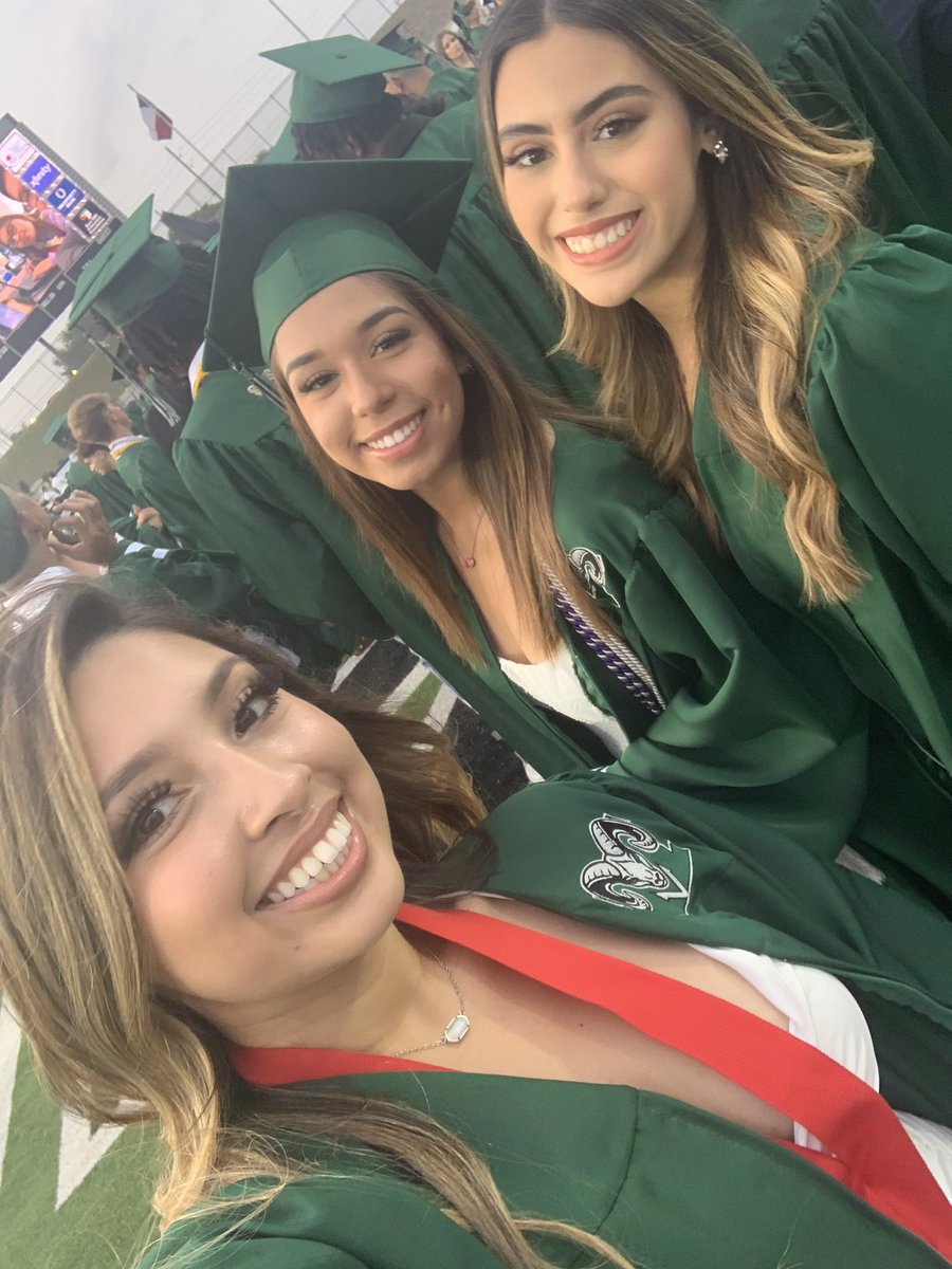 A couple of more from graduation, although highschool was an emotional roller coaster, I learned everything I know from the people I got to meet &amp; for that i am so thankful 🤍