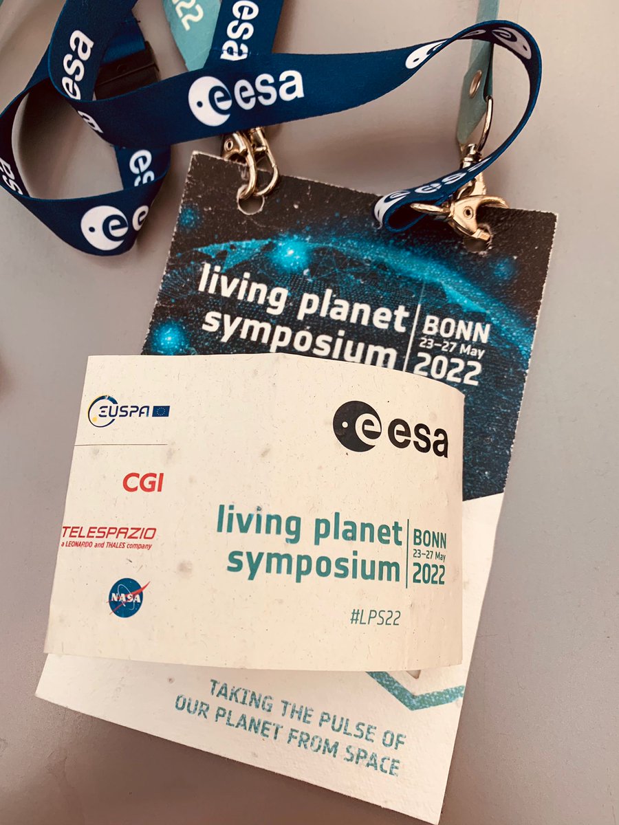 RemediaItalia's tweet photo. Did you notice that the #LPS2022  Badges are 100% renewable? 
The paper contains seeds that you can take home and plant. Next spring you’ll have a little part of this huge Living Planet. 🌱🪴☘��🌿🍀🌾
Isn’t that cool? 😎 https://t.co/SIqTiQTi3r