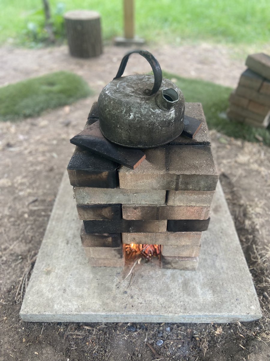 CN_garden's tweet photo. We had the kettle on this morning at south site @CastleNewnham children loved finding little twigs and sticks to keep the kettle boiling!! @chefwesley18 cooking outside!! https://t.co/s9blg6vrUR