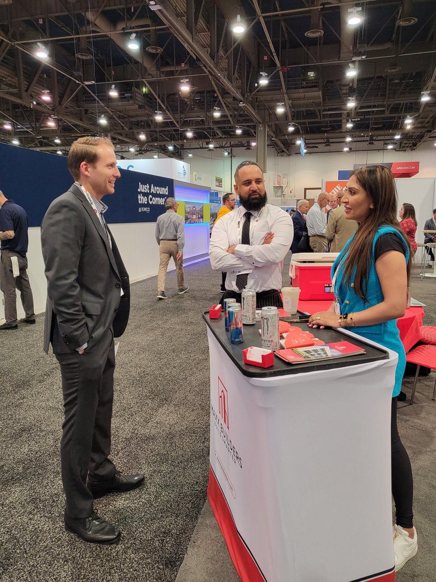Maxxbuilders's tweet photo. Great start to kick off #ICSC. Visit us to discuss how we can work together on CRE projects in the Texas region. https://t.co/kpLsXnAeKM