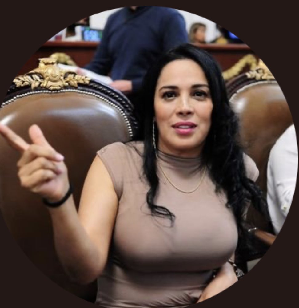Gloria Alfa y Omega tweet media