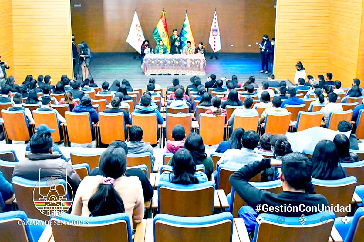 SenadoBolivia's tweet photo. #Sucre | Dentro su agenda oficial, el presidente del Senado, @AndronicoRod, junto a los senadores Trinidad Rocha, Miguel Rejas y Roberto Padilla participaron del Encuentro con las Juventudes de Chuquisaca, en el teatro Pucara del Centro Cultural “La Sombrerería”. https://t.co/jqAkqNT4w2
