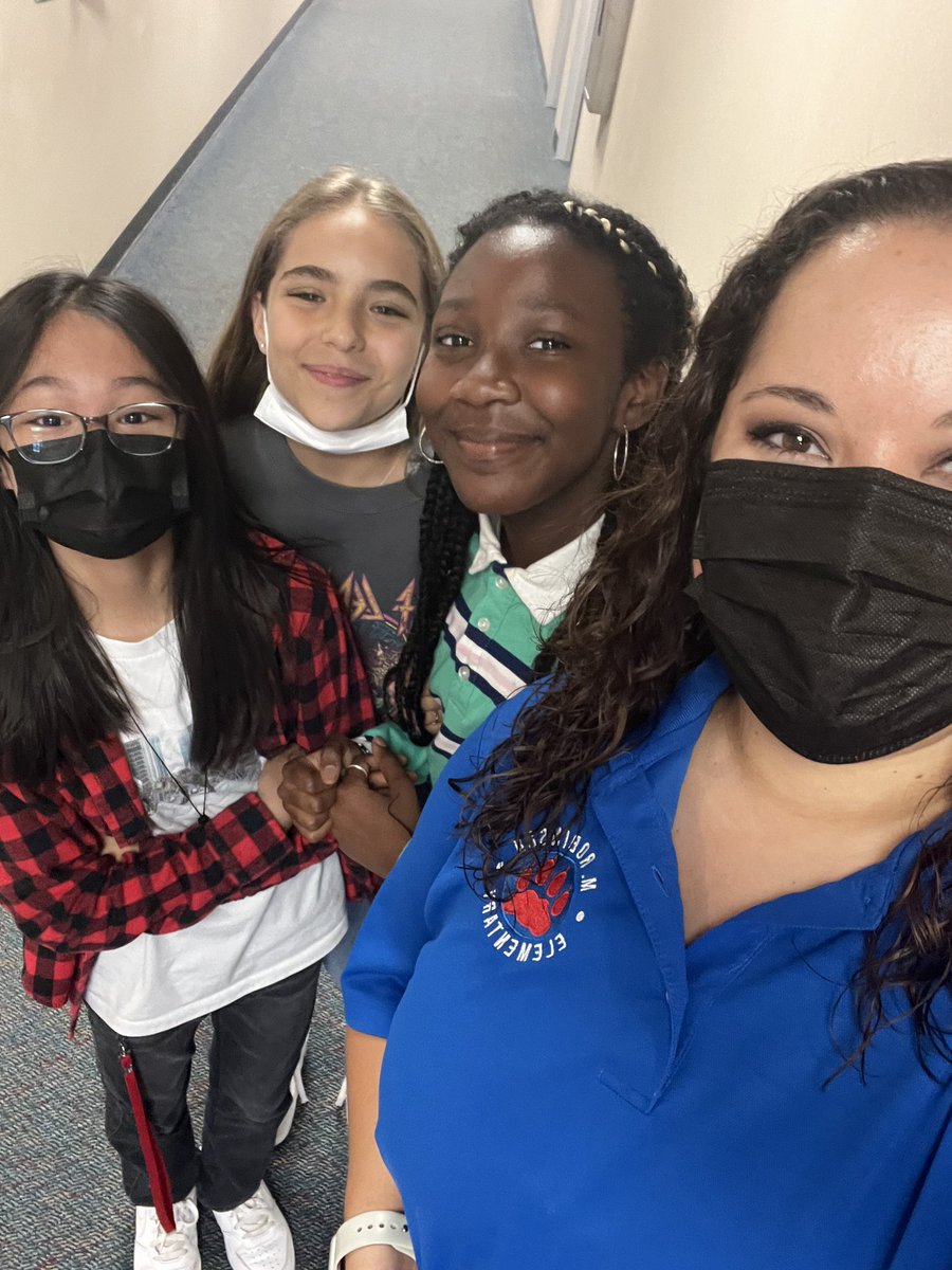Ms_Morgan15's tweet photo. When you ask @MsPuenteClass girls to help deflate your @STMath mascot… 😆
Love these three so much!!! ♥️
#MathWithMorgan #MRobPRIDE https://t.co/Gp1ebLP9HM