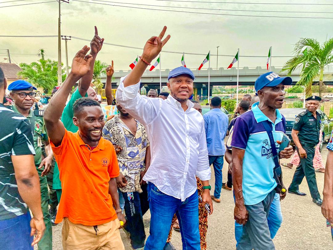 Aderinokunmedia's tweet image. UPDATE - 6:45pm

PDP Ogun Central Senatorial District aspirant *CHIEF OLUMIDE ADERINOKUN* arrives Party Secretariat in Abeokuta as the wait for national electoral officers that will conduct the Senatorial Primary continues...

#OA2023 #OgunCentral2023 #IamPDP #OAIsHere