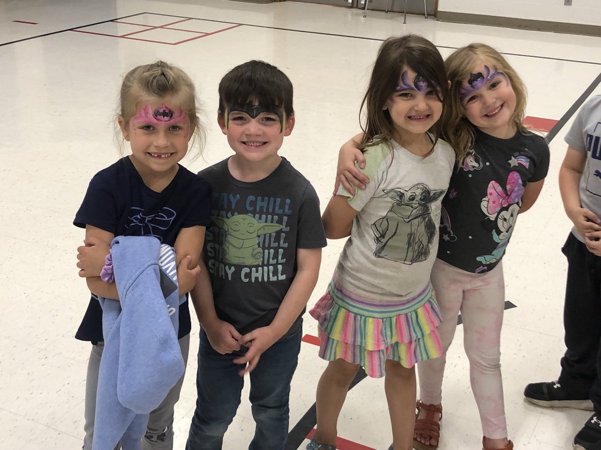 mrslinderwell's tweet photo. Facepaint fun in PreK! #BHESJumpIn https://t.co/hekddrrkCr