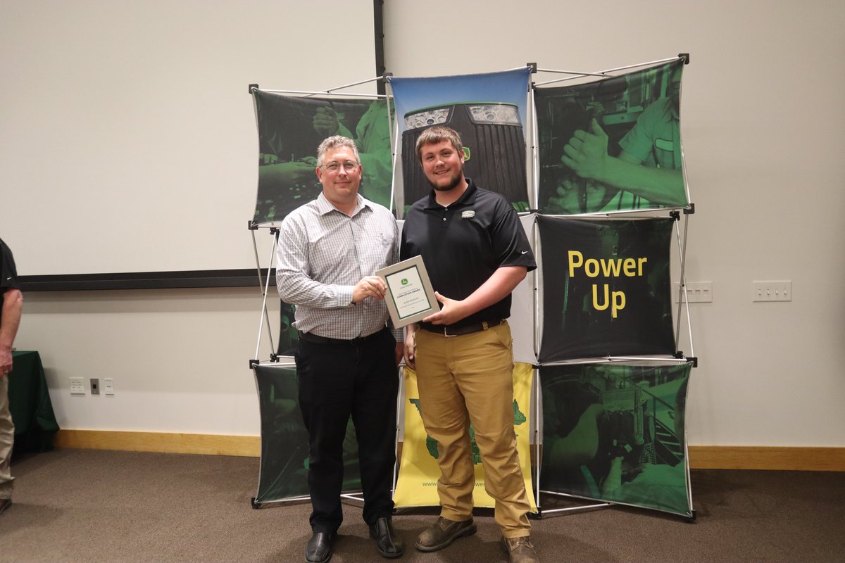 BodensteinerJD's tweet photo. Congratulations to Alex Fedeler, a recent graduate of the John Deere Ag Tech program @NEiowaCC  
Alex joins our team of outstanding, certified technicians who are ready to meet our customer’s support needs. https://t.co/Hwv3Y5Cno1