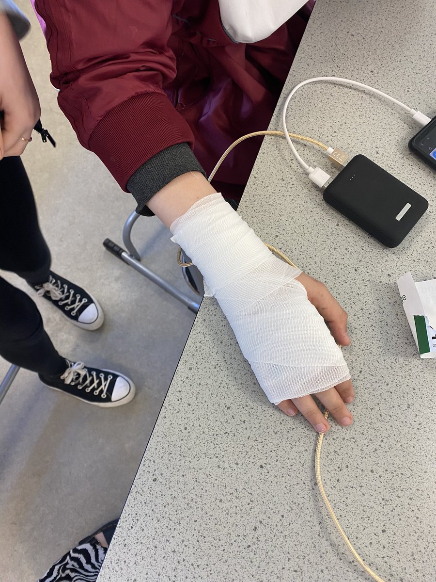 Miss Holliday👩🏻‍🏫 tweet media