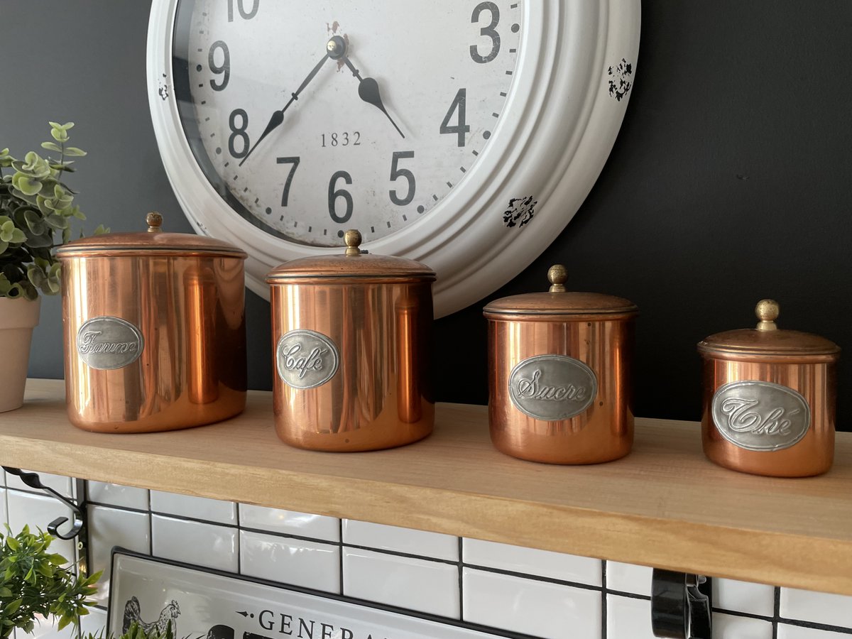 de_tresors's tweet photo. Idéee #cadeaux à offrir ou à s'offrir ! #fetedesmeres #anniversaire #retraite #mariage #Retro #cuivre #brocante #videgrenier #antiquité #Deco #cuisine #campagne #vaisselier disponible sur https://t.co/6hk3ClJX5a https://t.co/hUIXaOXGvJ