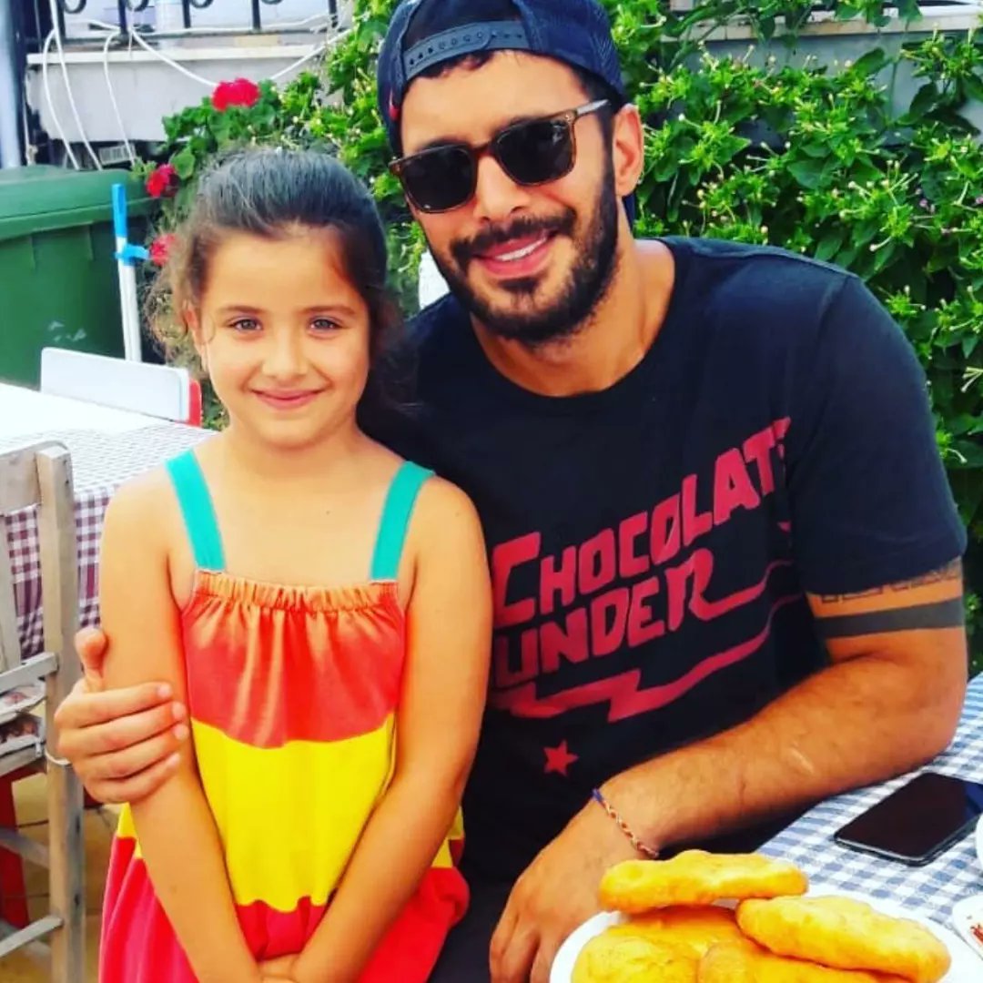 omredfe's tweet image. #barisarduc X #babygirl🎀 

💫 #specialpost 
#picoftheday 

It's really a big shocking news for me 🙂 

I don't know how can I console myself .... 

But I believe ☺️ 

He will be the best father ever ! 

#congrats🎉 to dear 
  @arducbrs #arducbrs 

#tags 
#kiralikask #kuzgundizi