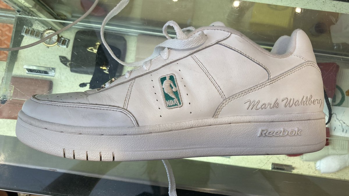 BrailledFOTW's tweet photo. Reebok x The Celtics x Mark Wahlberg 🤔 https://t.co/Dn54k3IBPZ