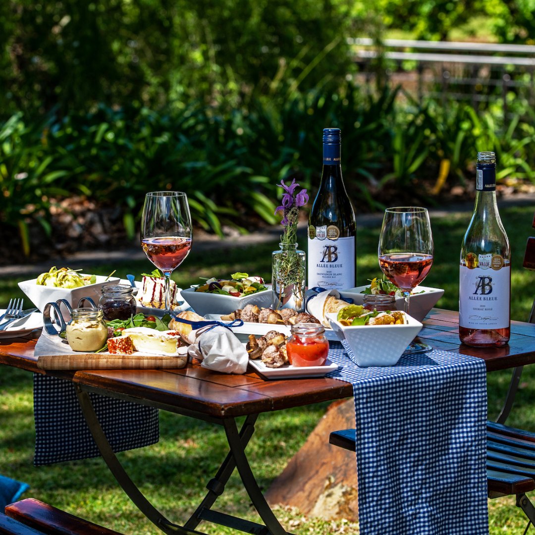 AlleeBleue's tweet photo. This is the last week of picnics before we close things up for winter! Join us for a delicious meal and take in the incredible views with us.
Book on 021 874 1021 or visit our website for more info: https://t.co/lUYL7LtQ1L
#AlleeMagic #AlleeBleue https://t.co/nQoTZXZO9H