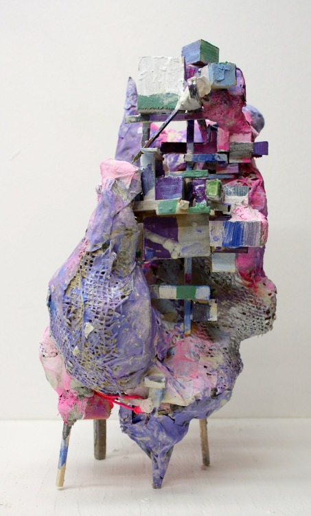 jatustein's tweet photo. Ben Pranger
Untitled, 2015
papier-mâché, wood and paint
14” x 10” x 8”
#benpranger #sculpture #contemporaryart #papiermâché #painting https://t.co/xsx8AZRKMk