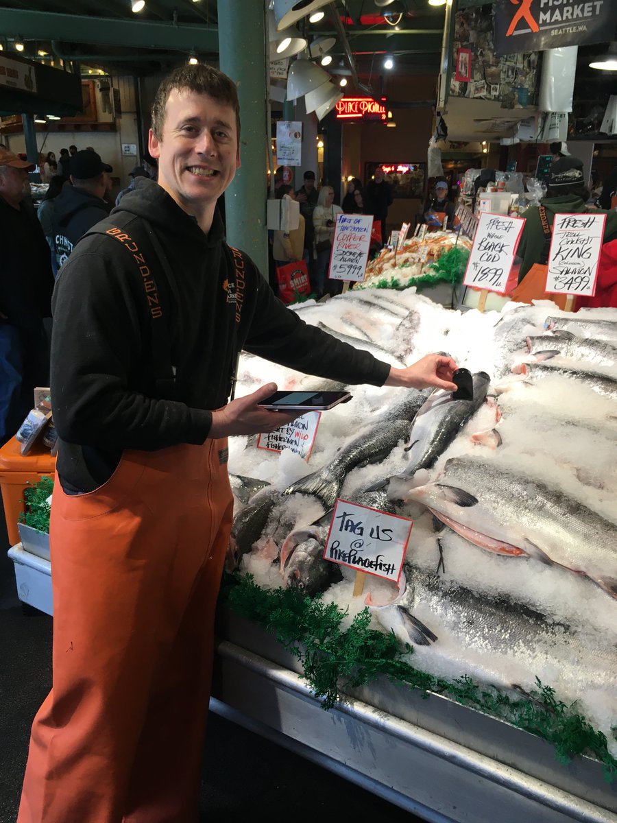 SeafoodCQR's tweet photo. We visited Seattle's Pike Place Market this weekend. Fish were flying, and people were having a time.
A happy Alex is proving the high quality of the fish market's Copper River sockeye salmon with the CQR 3.0.
#CertifiedQualityReader #PikePlaceFishMarket #FreshFish #HappyAlex https://t.co/yC21skbULQ