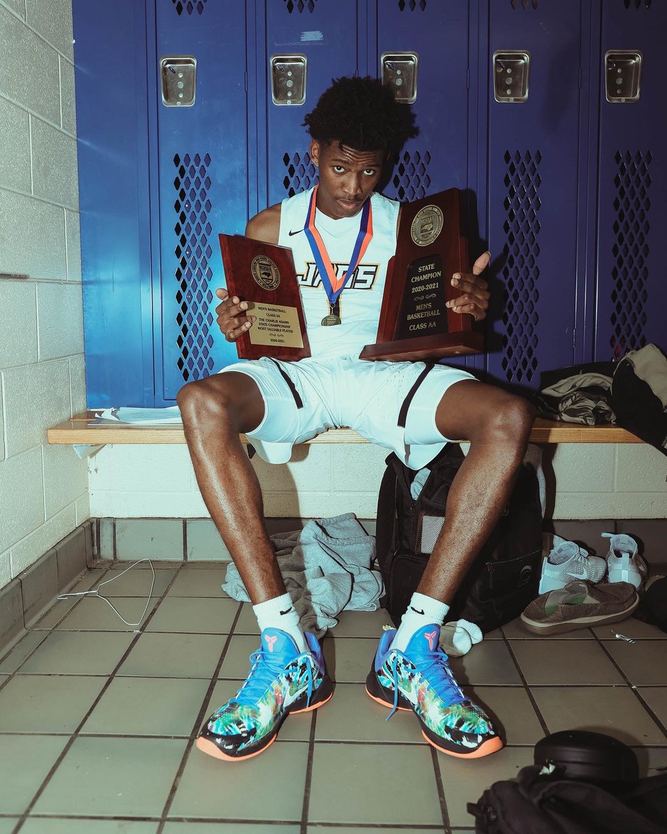 TheHoopState's tweet photo. 145 in the country to a possible first round pick in ONE YEAR. Keep hooping, T ❤️ @Tgetsbuckss23 https://t.co/hfAyr0lOPj