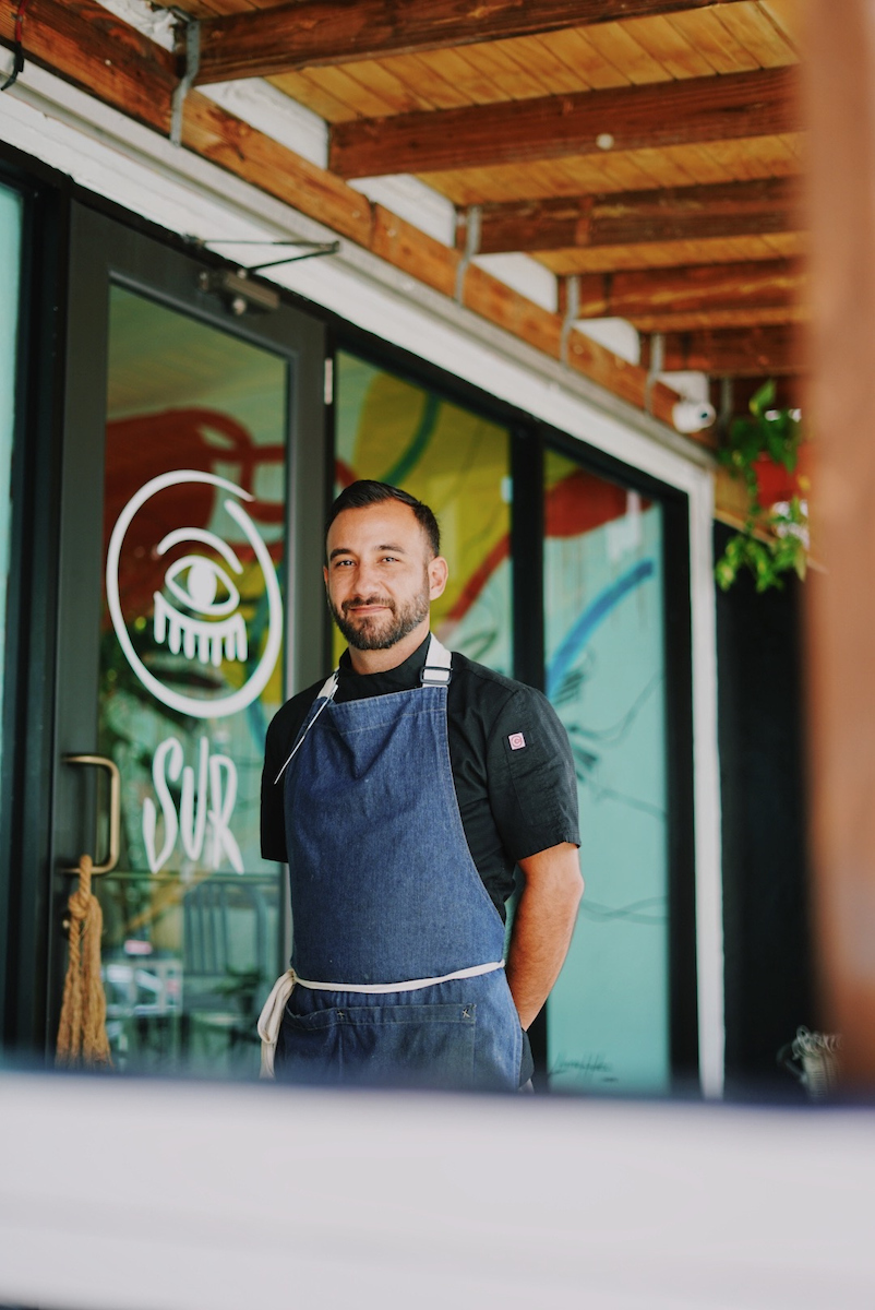 discover_PR's tweet photo. Meet four of the chefs in charge of #PRRestaurantWeek this year!👩🍳
📸: Chef Rafael Ubior Serrati - Sur Barra Nikkei
📸: Chef Paulina Escanes - Paulina Escanes
📸: Chef Martin Louzao - Cocina Abierta
📸: Chef Juan José Cuevas - Ola Ocean Front Bistro https://t.co/YMGHhQSwdd