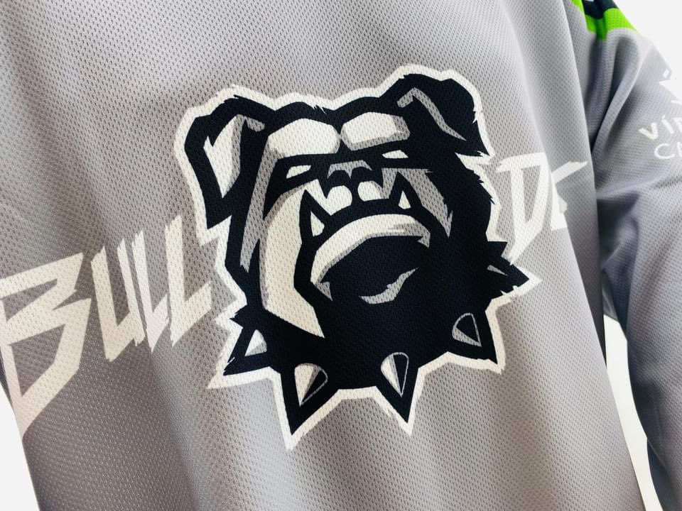 Merch53's tweet photo. Nová barevná kombinace hokejbalových dresů Bulldogs Brno
@hokejbalcz https://t.co/6OEkGlz3p8