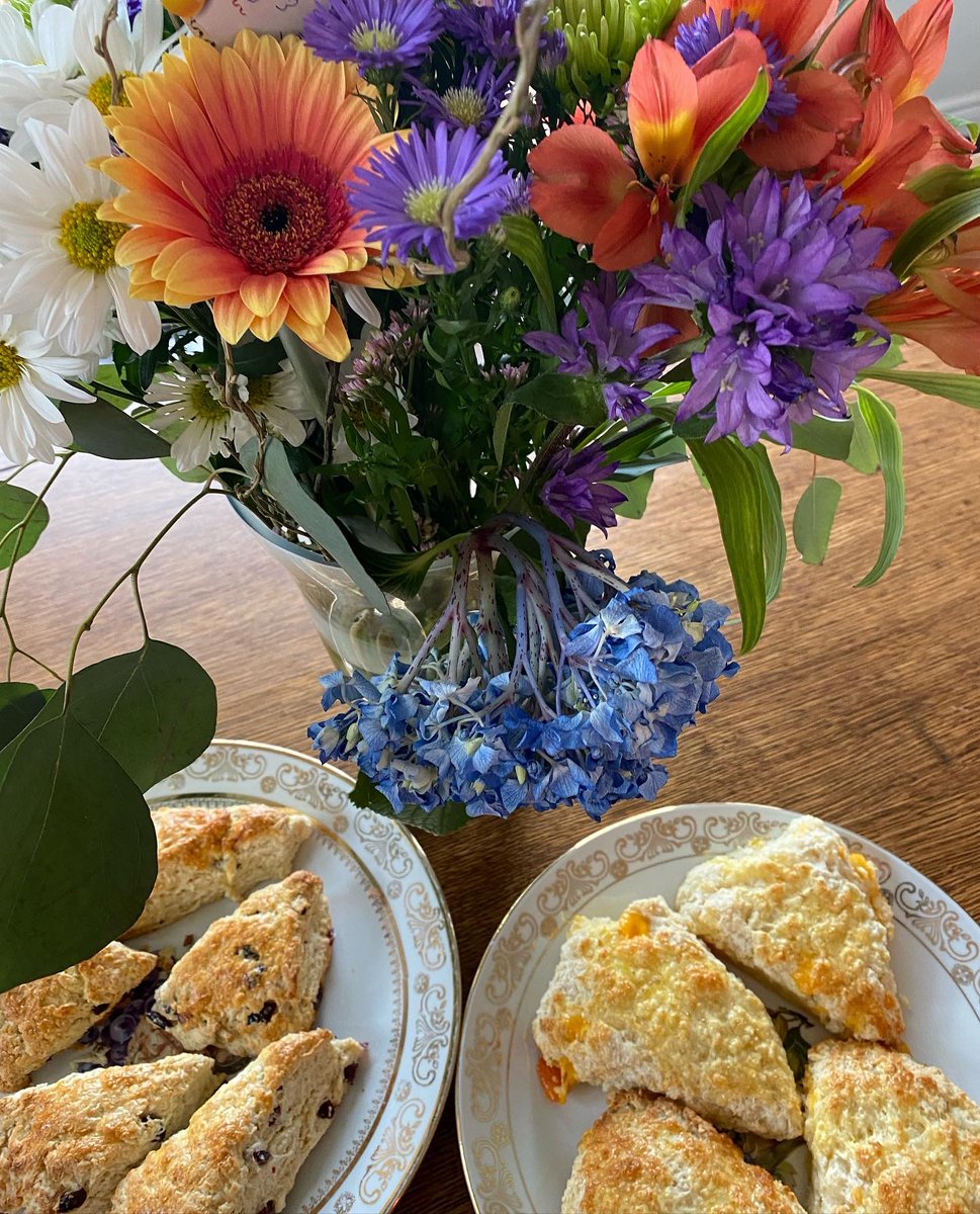 TheIrishHouseCA's tweet image. Summer2022 #houseguests #firsttoarrive @TheIrishHouseCA #handwrittennote about their long weekend experience