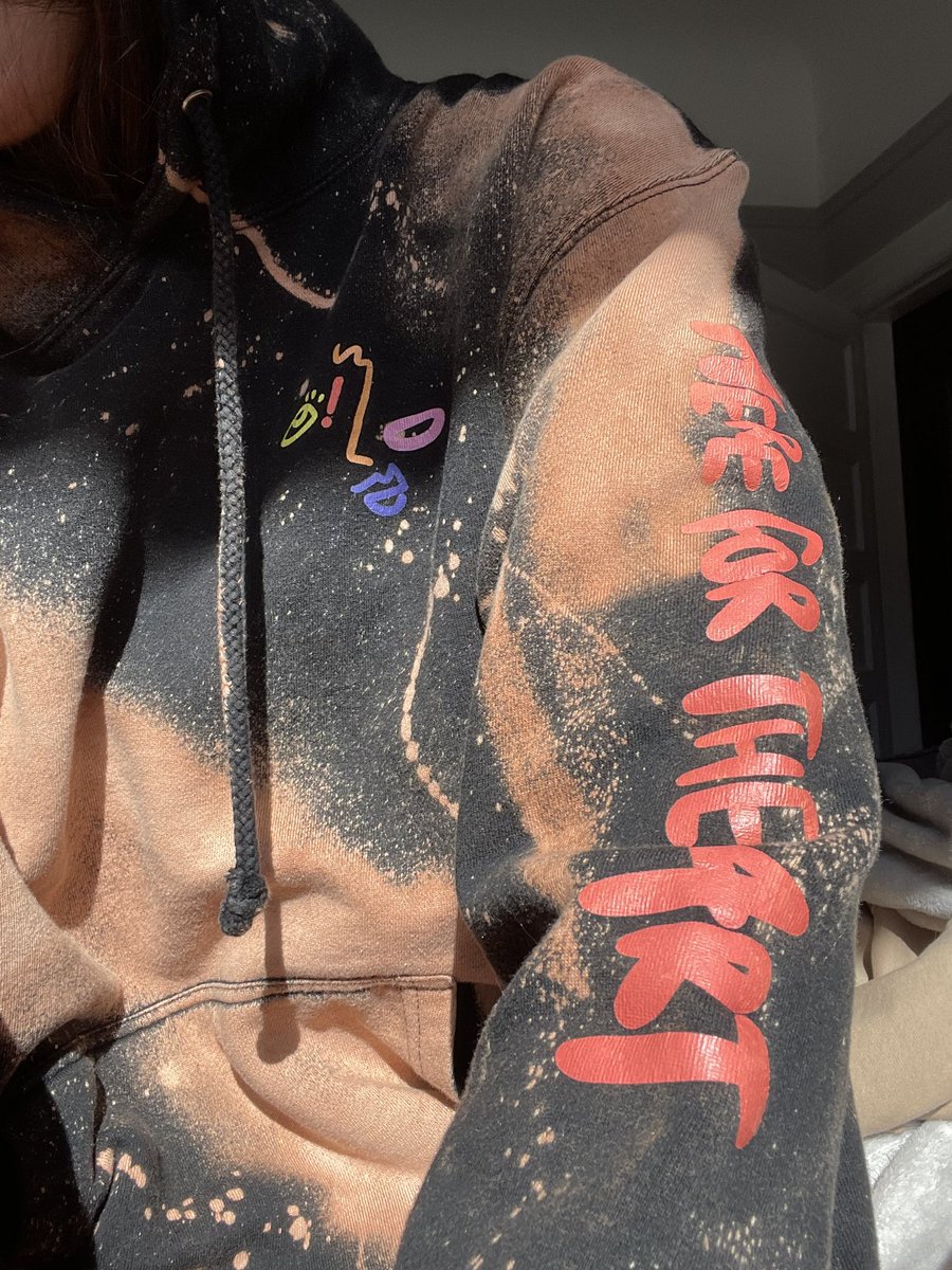 camilleachiang's tweet image. Fighting off the Monday blues with another merch giveaway ✨

Retweet &amp;amp; comment 👇