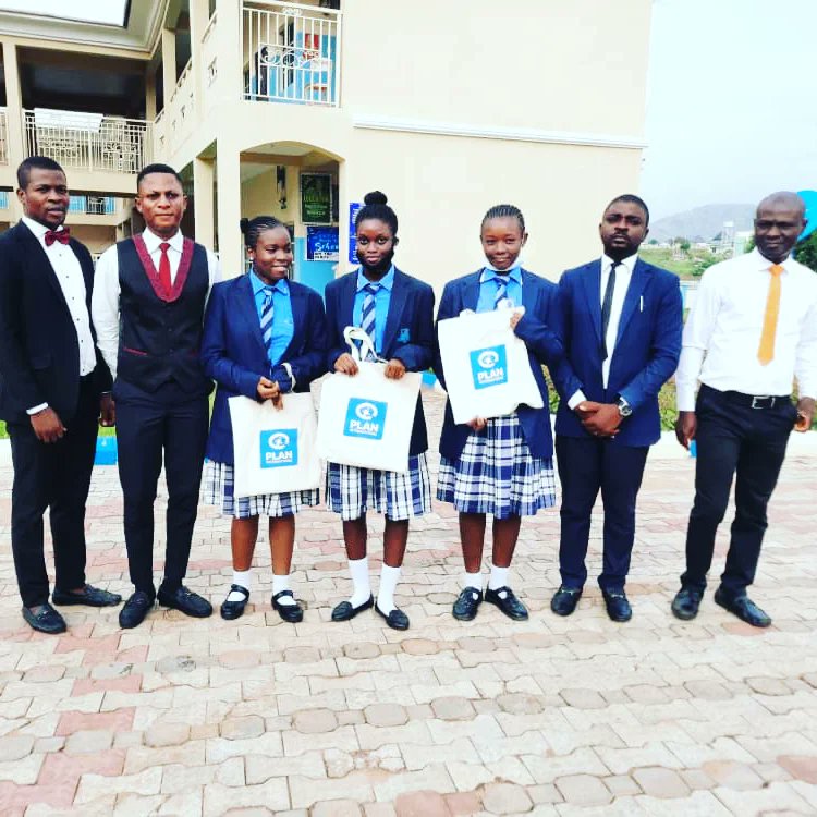 Capville_School's tweet photo. Presentation of gifts at the school general assembly to learners of Capville who participated in the #Girls in ICT programme organised by PLAN International on Friday 20th May, 2022. https://t.co/jpTdkYg9M1