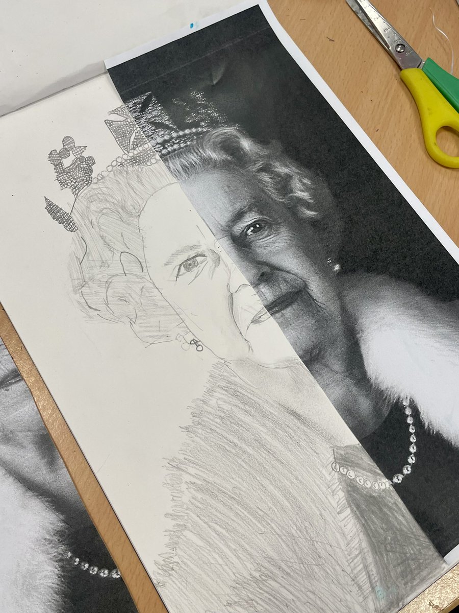 MissKC_'s tweet photo. So proud of how their Jubilee art turned out this afternoon! 🤩🫶🏼 https://t.co/PzF6YbBhoV