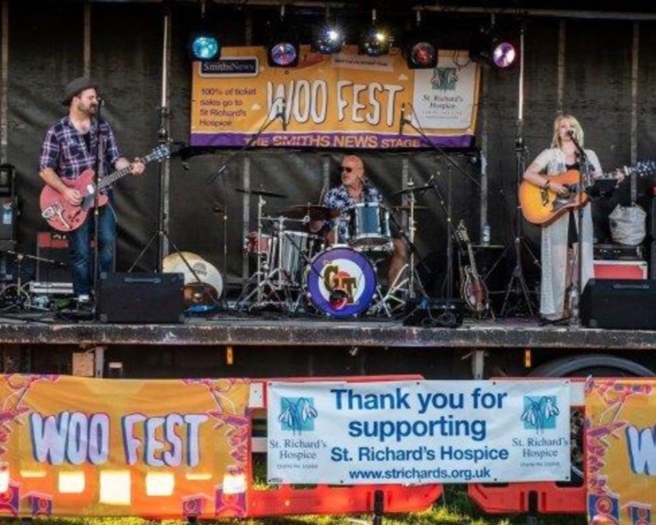 StRichardsHosp's tweet photo. Experience the fantastic #WooFest between Fri, 1 and Sat, 2 July 2022. It's set to be the best one yet!🎉
Suitable for all ages! Live music, play area, face painting, arts and crafts, competitions, hog roast, pizza and much more🙌
👉 https://t.co/JTTS09faxS #WorcestershireHour https://t.co/lFs0n3Ocm6