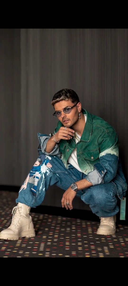 abrahammateoinf's tweet photo. 📸 || En su paso por Barcelona @AbrahamMateo también ha hecho una pequeña sesión de fotos, y podéis ver el detrás de cámaras en el Instagram de "doniiphoto" 👇🏻
https://t.co/6bW549NIXT https://t.co/jJzd07Y1c4