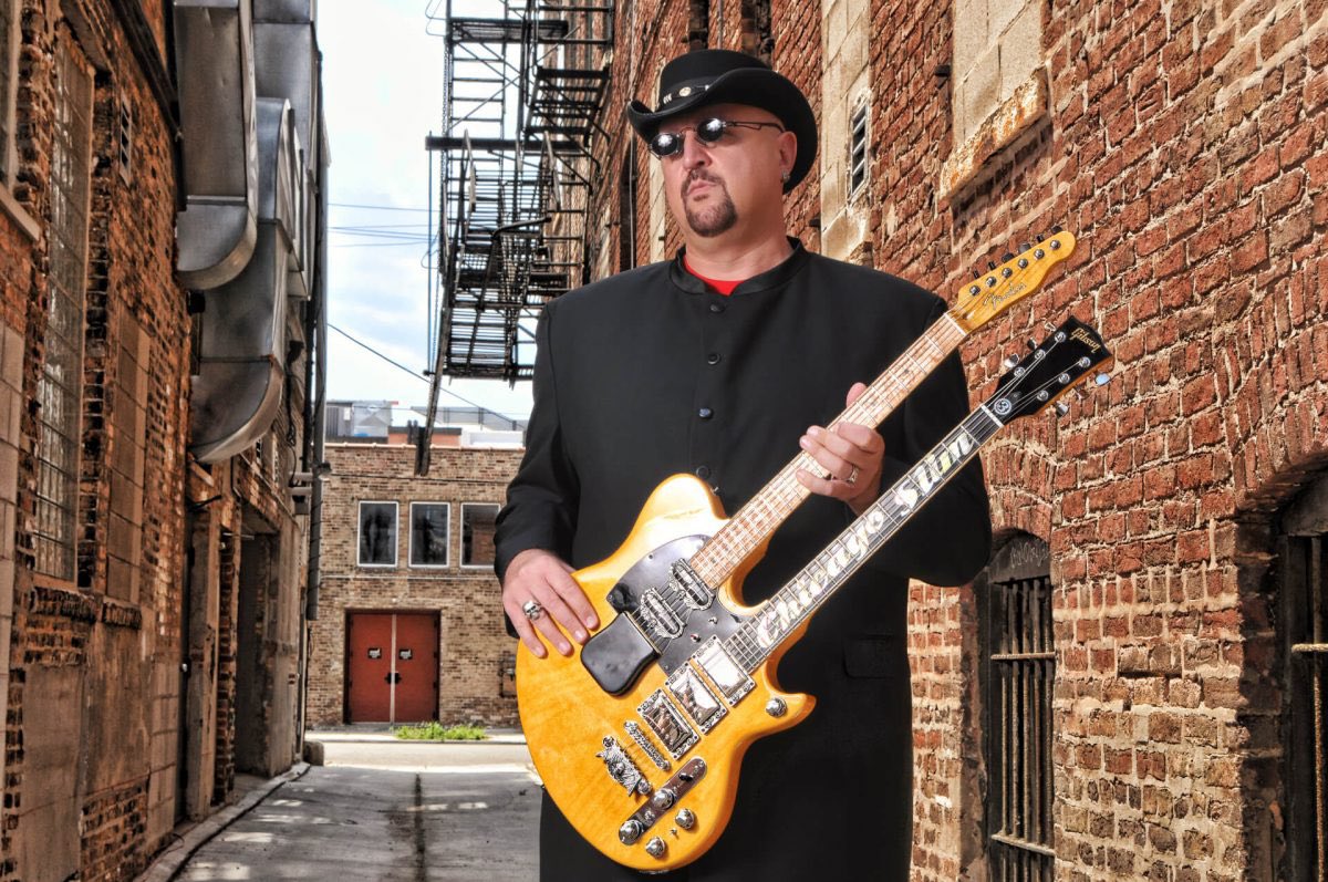 Musician and trauma/spine surgeon Chicago Slim helps build #chicagobluessociety and assists musicians and inner-city youth in need of health assistance. More info: americanbluesscene.com/2022/05/blues-…