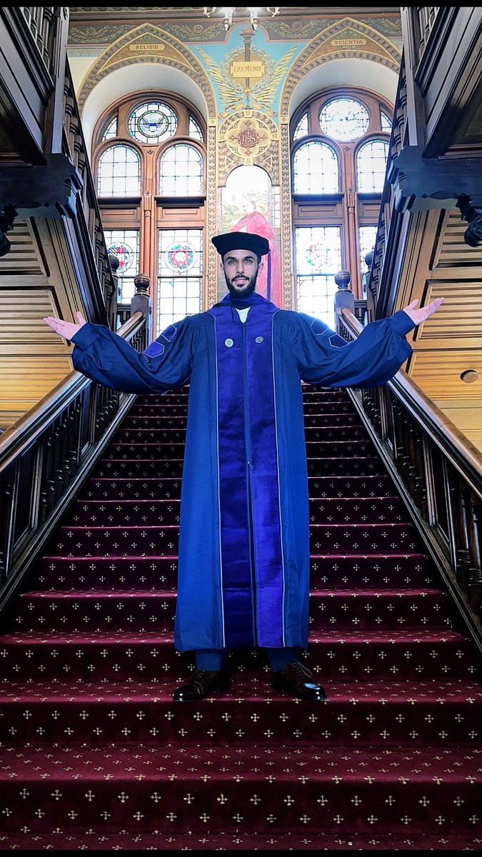 iamNaif7's tweet photo. ابارك لأخي فايز الحميضي @Faizalhomaidhi  تخرجه بدرجة الماجستير في القانون من جامعة جورج تاون @Georgetown  في الولايات المتحدة الأمريكية. اسأل الله العلي القدير ان يجعلها رفعة له و لدينه ووطنه.. https://t.co/ZI1ibacwwT
