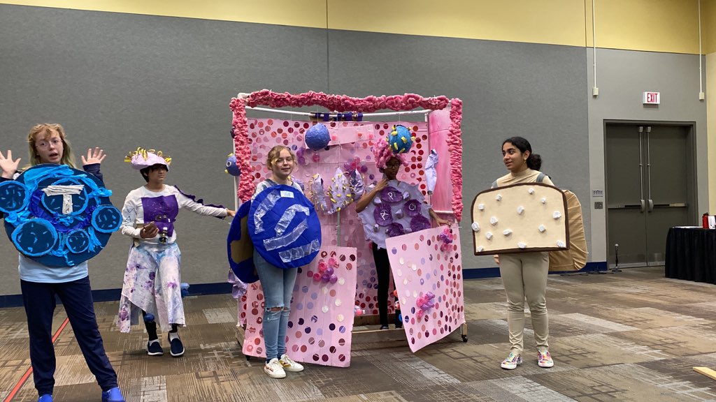 Sreddy1975's tweet photo. Thank you @LEEFStrong for financially supporting these hardworking @LeanderISD #Cedarparkms kids! They had a blast performing, pin trading,meeting kids from around the world @idodi #globalfinals. It's an experience of a lifetime! We're so grateful! @BruceLISD @DrMorganLISD #1LISD https://t.co/8C8lag9U3O
