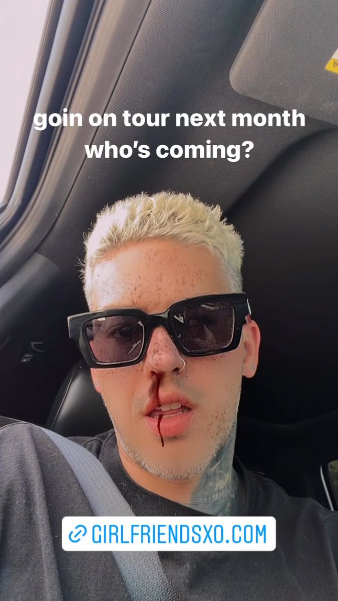 Travis tweet media