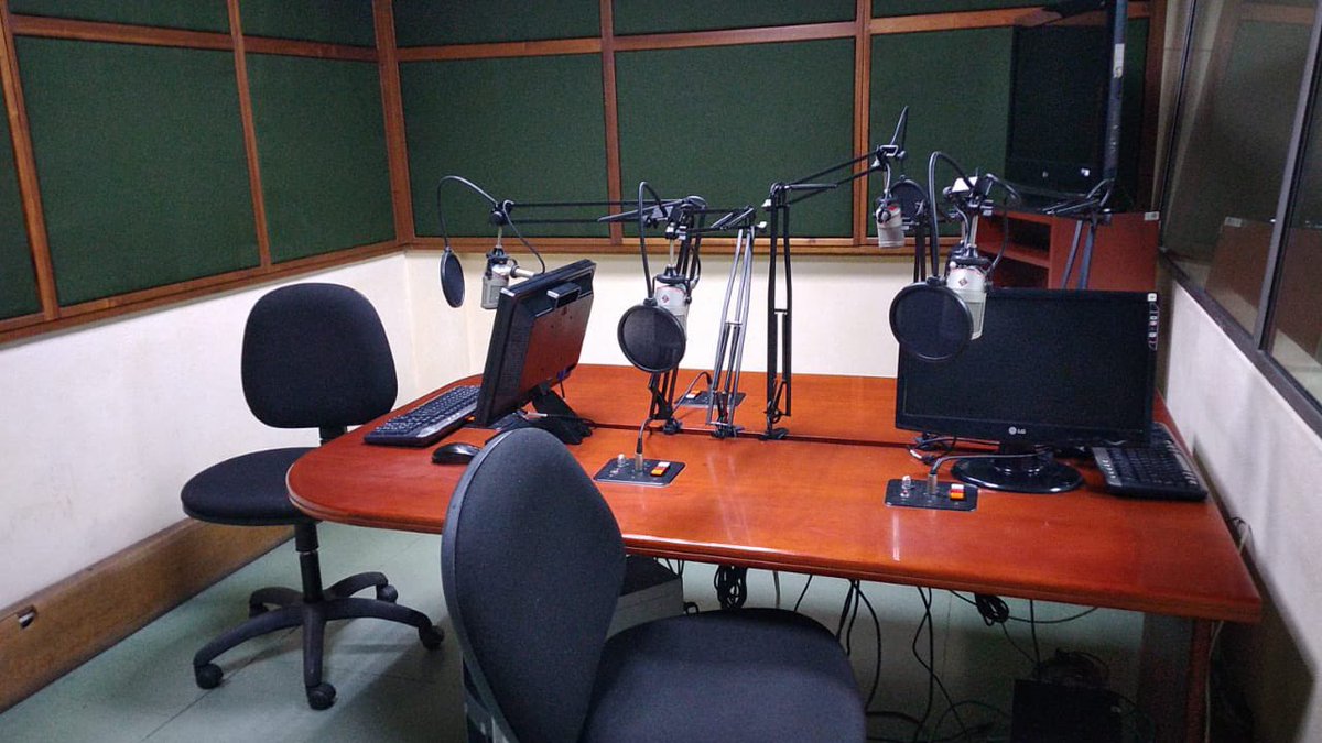 AnguloUdeA's tweet image. 🎙Al AIRE Ángulo deportivo con toda la actualidad deportiva de Antioquia, Colombia y el mundo 🌏⚽️🏀🏆🥊🥋🛼🤺🏊🏾🤽🏽‍♀️sintonízanos 7pm hora COLOMBIA hoy @brandonstefan9 nos informa @emisoraudea 

Frecuencia 1.410 am