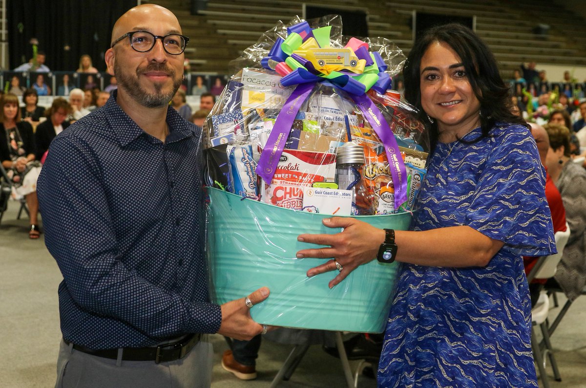 PasadenaISD_TX's tweet photo. Get all the photos through our NEW SmugMug page! https://t.co/w1WiJ0o91e https://t.co/CKBbWYQ3Ws