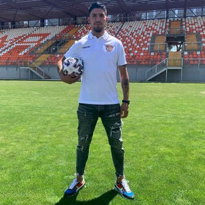 SociosDesierto's tweet photo. Hoy a las 22 hrs analizamos la Victoria de #Cobreloa Invitado El Capitán @RoloG4 #RodolfoGonzalez
te esperamos por todas las señales. https://t.co/S21ZHIrb1W