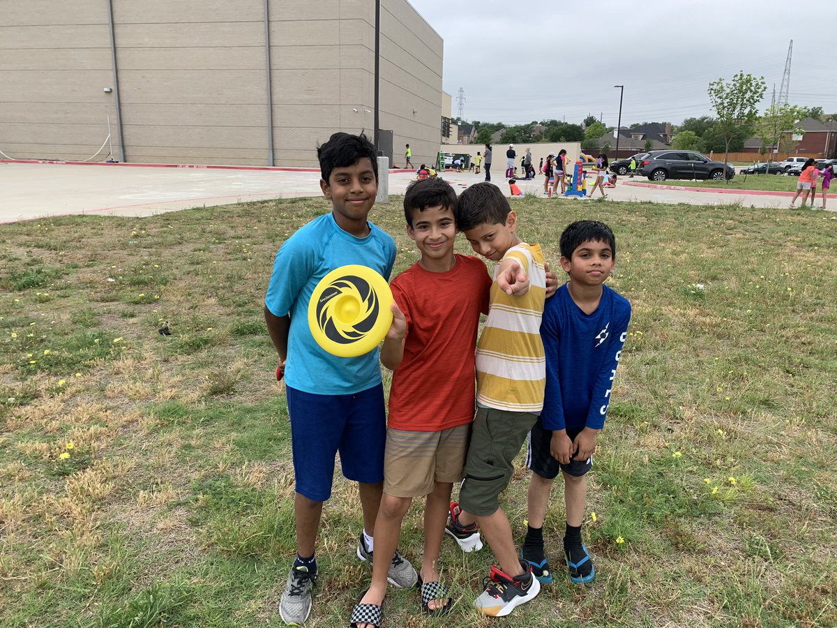 chrcoffey's tweet photo. Field Day Fun! ✨ https://t.co/vZodGDego2