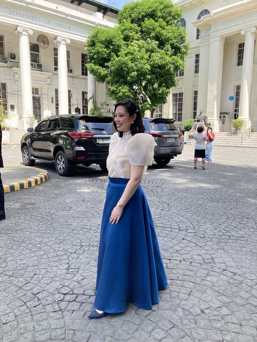 cheesyapplepi's tweet photo. Handa na magsilbi at “gagamitin ang titulong iginawad upang maging kabahagi ng mapagpalayang kasaysayan”. 🤍⚖ https://t.co/oBJngSFVCh