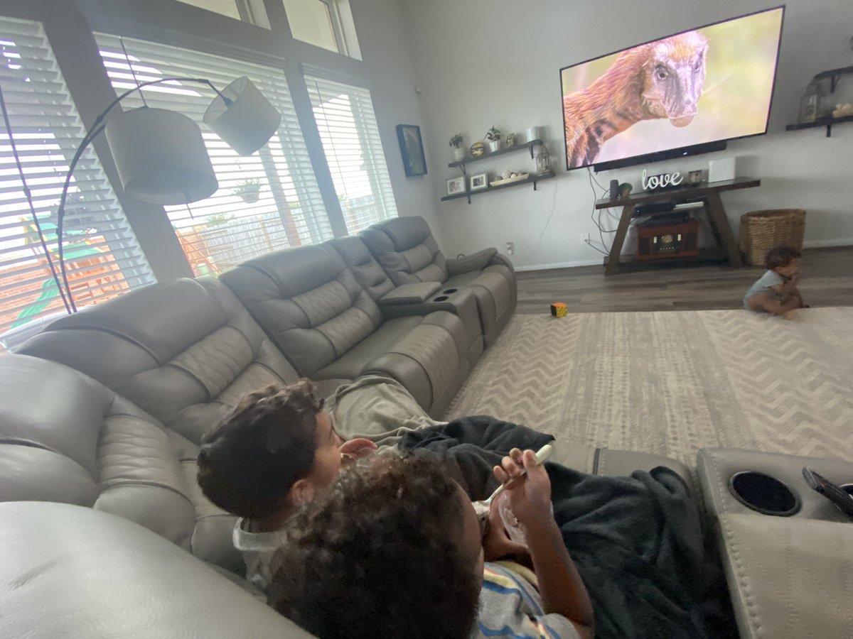 Watching  #PrehistoricPlanet @AppleTVPlus so excited!!