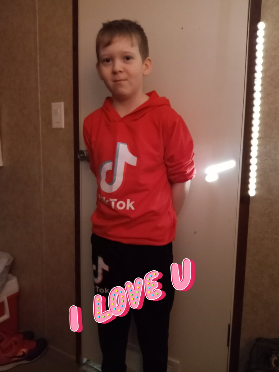 Trisha🍀♌ tweet media