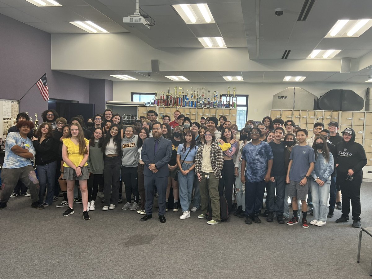RanchoHSCougars's tweet photo. Today we had the opportunity to welcome Mr. James Ana, our new Band Director, to the Rancho Family! Welcome to Cougar Country Mr. Ana!💜 https://t.co/LpJWet0kbd