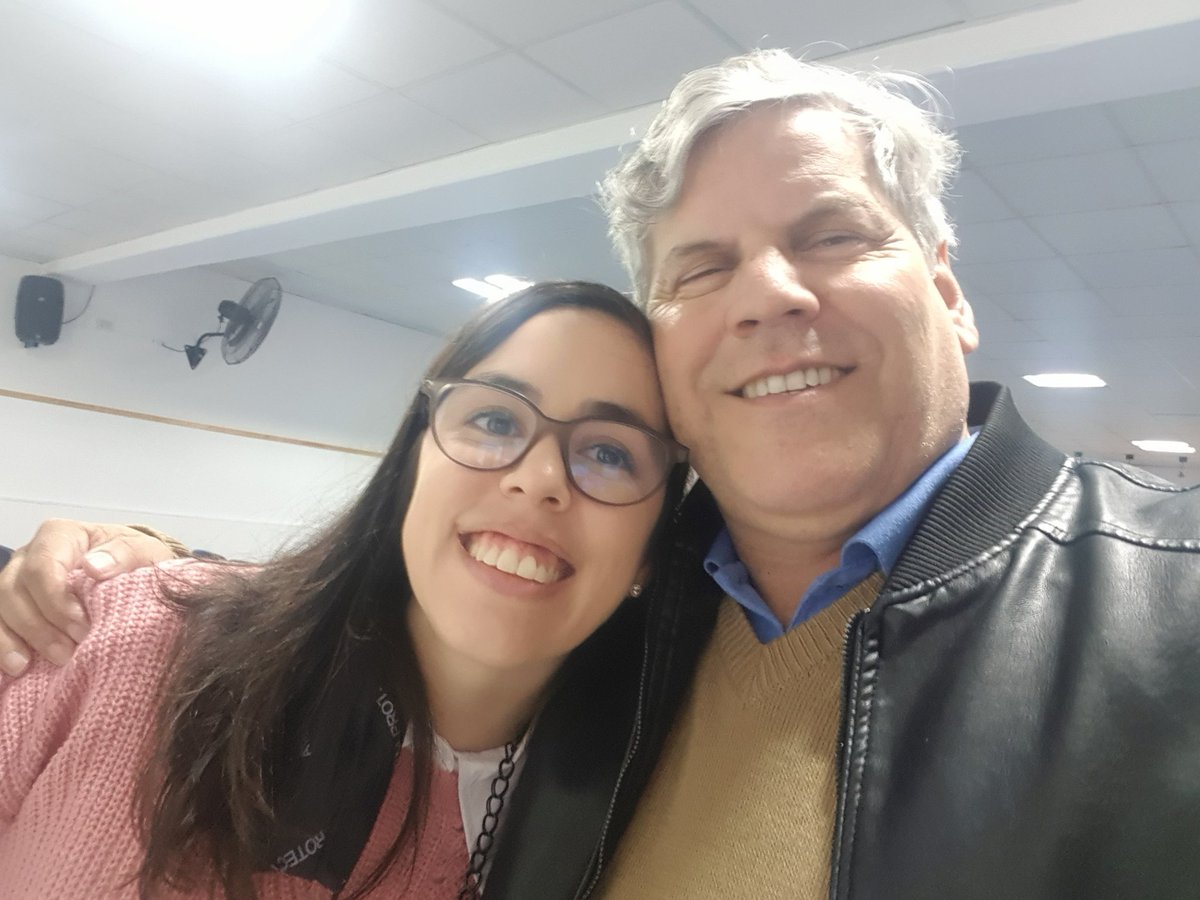 BritosFabio's tweet photo. Gracias @CPRamosJacque y @ChivilcoyEco por la invitación a la disertación del joven @jerobatistasoy en el #CUCH de @MuniChivilcoy . Un honor contar con jóvenes como Jerónimo tan comprometidos y capacitados para abordar el tema.
#SaberParaActuar
#MedioAmbiente https://t.co/yWc32BBhMd