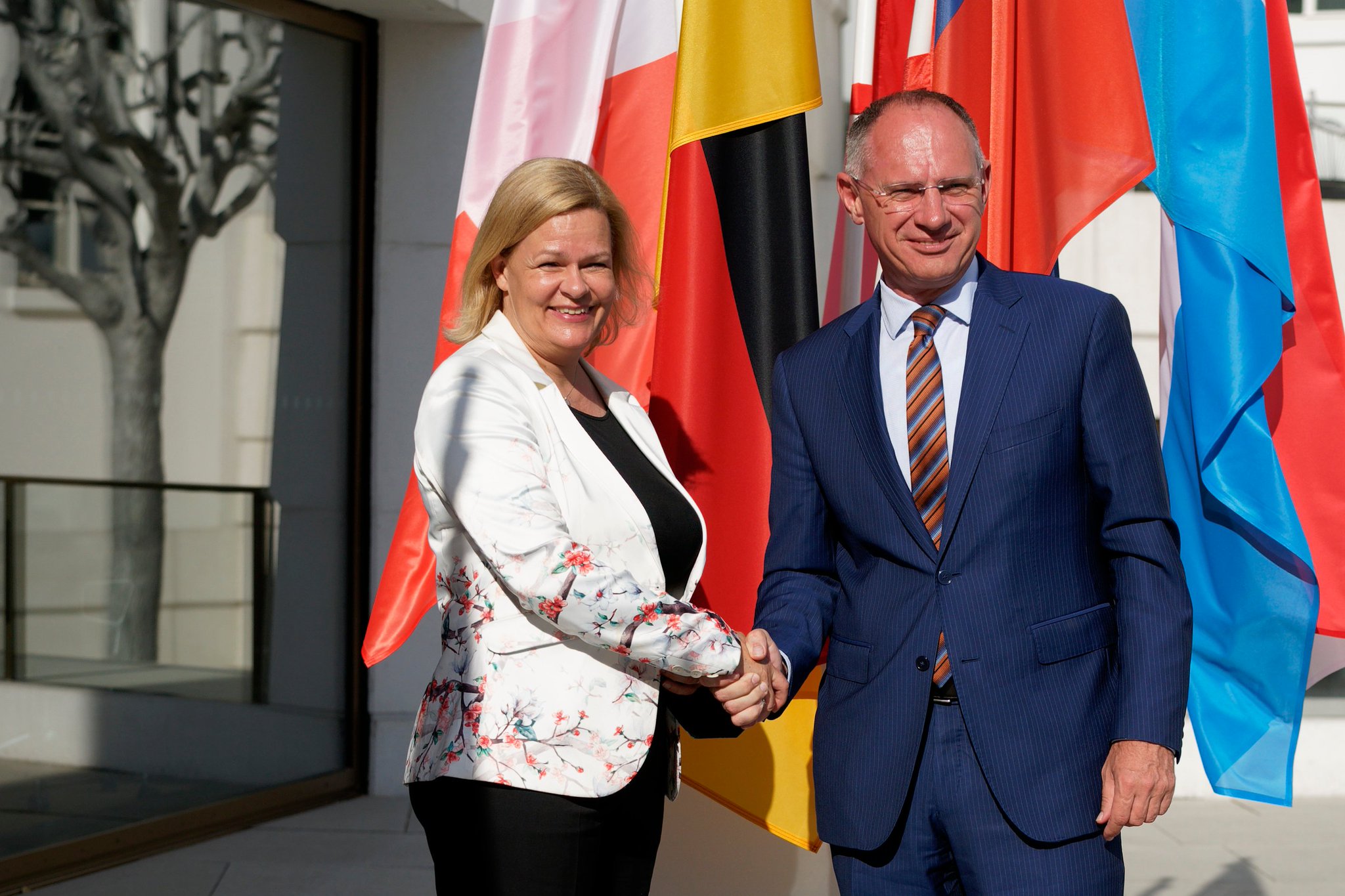 Bundesministerium des Innern und für Heimat Twitterren 