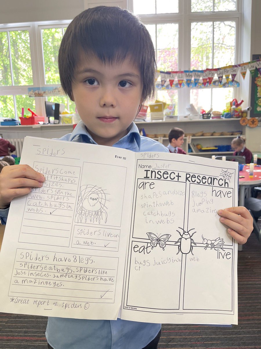 StCharlesGla's tweet photo. Primary 2b were learning to take notes on spiders today as part of their #Minibeasts topic. They then used their notes to write a report. #FunctionalWriting #NonFictionWriting @litforalllb @ReadWriteCount https://t.co/C9zhdmoQZp