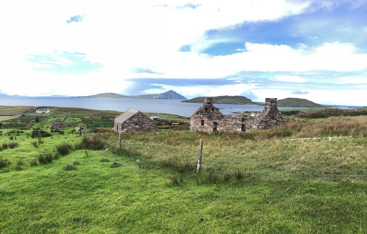 PMcIBuildServ's tweet image. Can’t complain about today’s #buildingsurvey work location! #heritage #vernacular #irish #cottage #achill #WildAtlanticWay