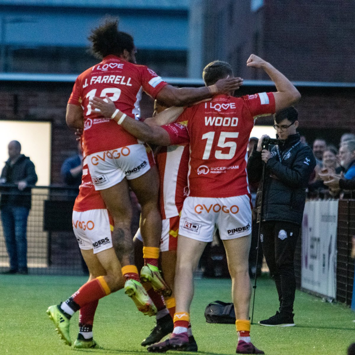 SheffieldEagles's tweet photo. Celebrations as Mikey powers over! https://t.co/aCzbDWGrtR