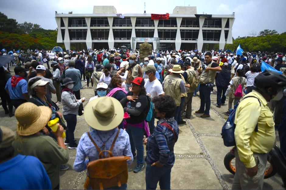 🚨 URGENTE ⎮Consejo Superior Universitario de la Usac convoca a sesión extraordinaria

Las autoridades de la Usac sostendrán una reunión. Esto discutirán:

bit.ly/3lDVh7i