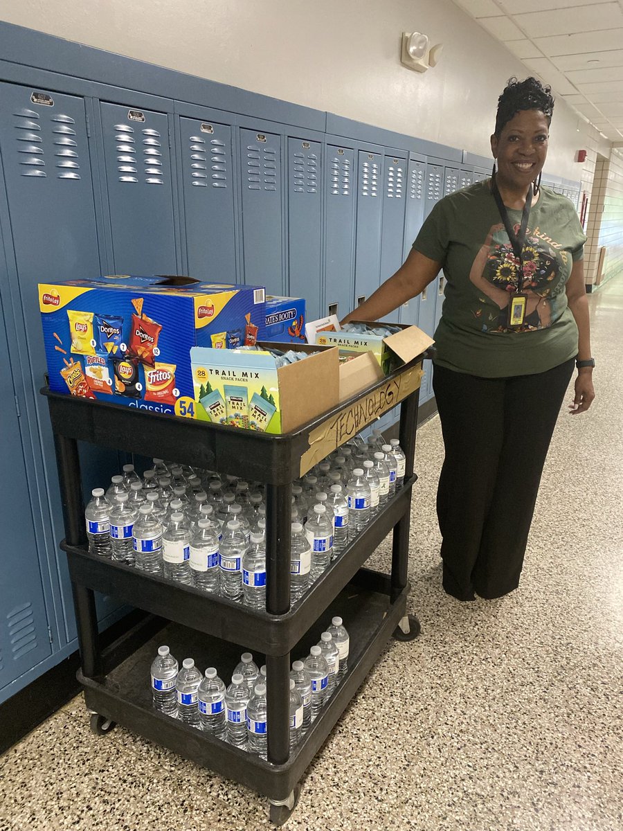 Pamela Felder tweet media