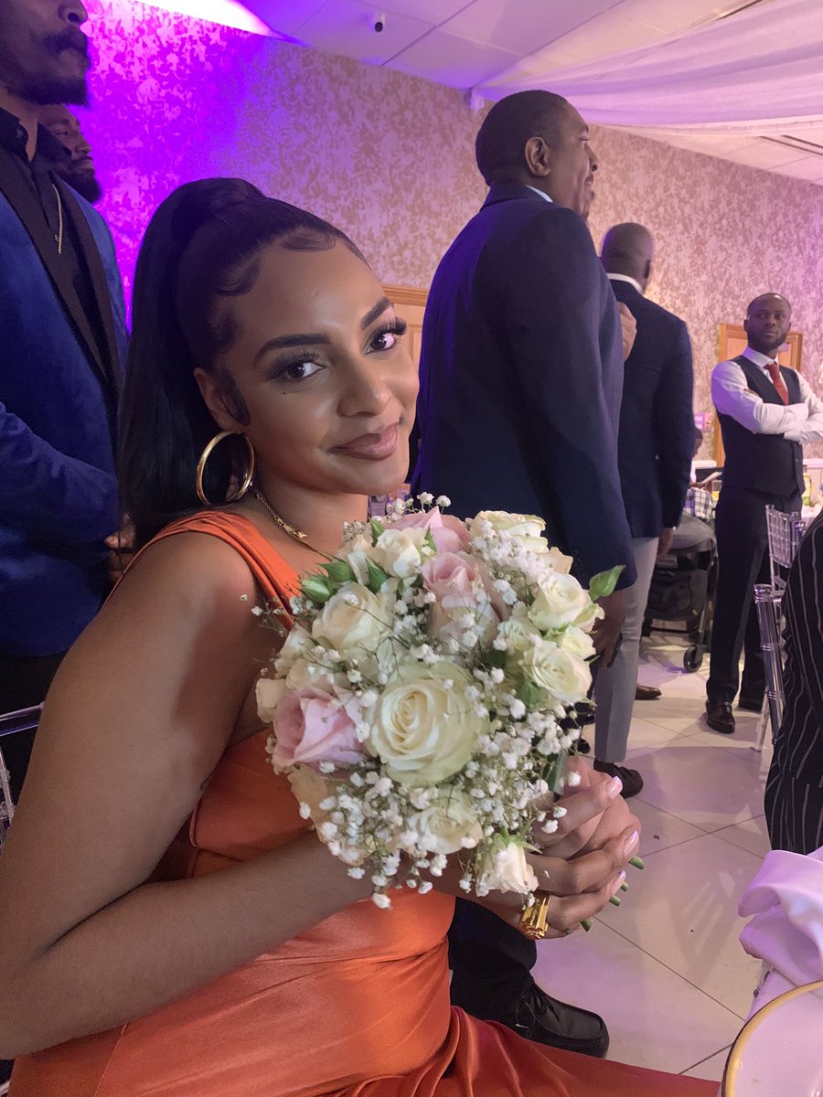 SlayyyRose's tweet image. I caught the bouquet #imnext