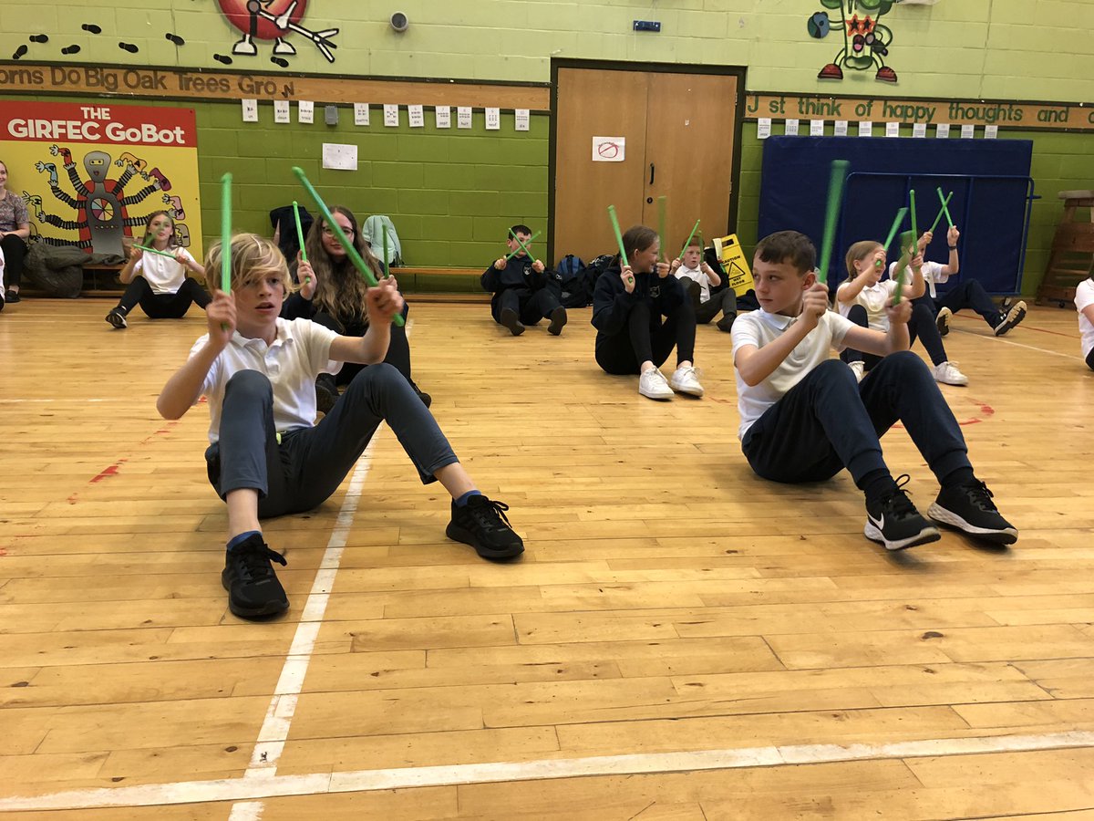 Gourockpr's tweet photo. The children had a ball with Kelly today trying out this new, fun way to exercise! ๐ฅ #generationpound #funfitstudios @GPS_primary ๐ฅต https://t.co/rtQ1D151c8