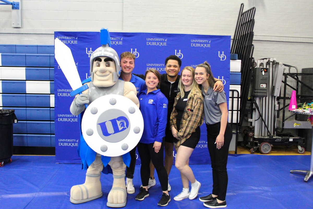 DBQAdmissions's tweet photo. Their future is bright, and the #UDubuque Office of Admission is here to support them 🤩! Welcome back to your home away from home, Spartans. The first date for New Student Registration Days is in the books! We can’t wait for the upcoming ones. https://t.co/YGtUSH2WgP