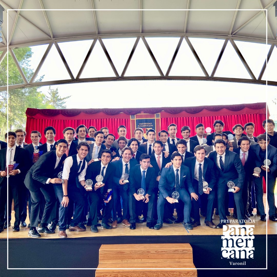 ¡Muchas felicidades, campeones! 

El pasado viernes, con la presencia del Dr. Santiago García, rector de <a href="/upmexico/">Universidad Panamericana Ciudad de México</a> y de nuestro Comité de Dirección, reconocimos a los alumnos que este año llevaron a la Preparatoria Panamericana a lo más alto. 🔝🙌