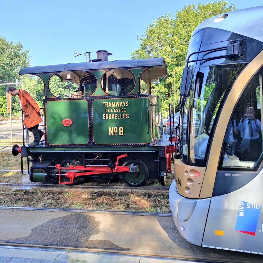 Yesterday was a big day at the Brussels <a href="/musee_du_tram/">Trammuseumbrussels</a>🚋

To celebrate our 40th anniversary, an special event was organised, including among others, the exhibition of a original Brussels steam tram &amp; the operation of 2 regular tram lines exclusively by historic trams

Thread👇🏼 😁